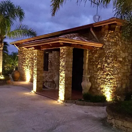 בית נופש Oleandra Relais *